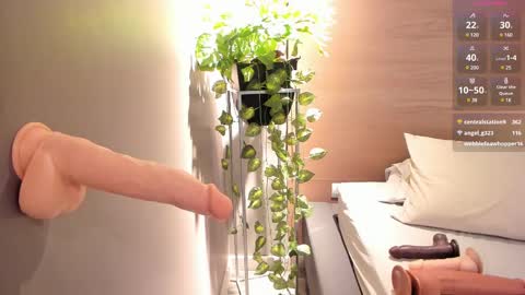 Naomy  online show from February 22, 2025, 1:44 am