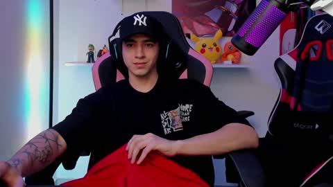 Snapshot of naranjo_seb chatting on December 29, 2024, 3:24 pm sebastian online show from December 29, 2024, 3:24 pm