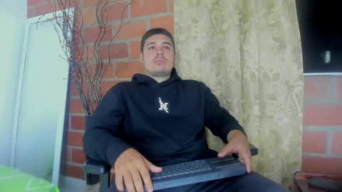 Snapshot of narciso_kh chatting on May 20, 2026, 2:29 am deibyd online show from May 20, 2026, 2:29 am