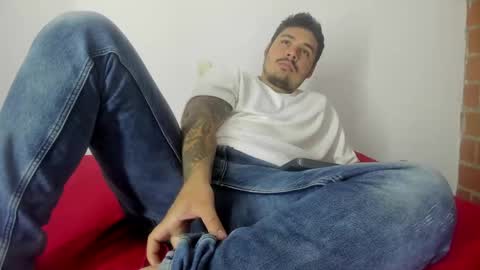 Snapshot of narciso_kh chatting on June 3, 2026, 4:59 am deibyd online show from June 3, 2026, 4:59 am