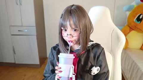 Snapshot of naree_masaki chatting on June 1, 2026, 9:11 am Naree online show from June 1, 2026, 9:11 am