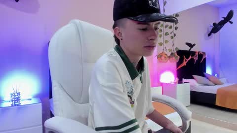 Nascary Fox online show from October 11, 2025, 8:29 pm