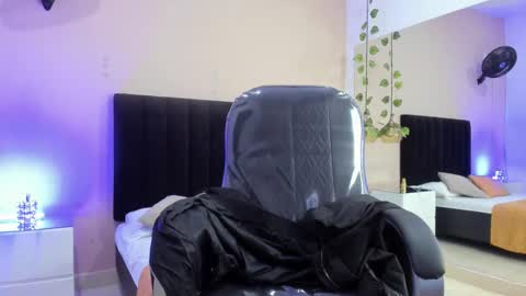 Nascary Fox online show from November 6, 2025, 9:15 pm