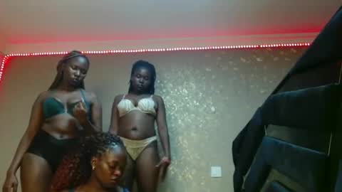 Snapshot of nasha_nei chatting on March 19, 2026, 4:33 pm Nasha online show from March 19, 2026, 4:33 pm