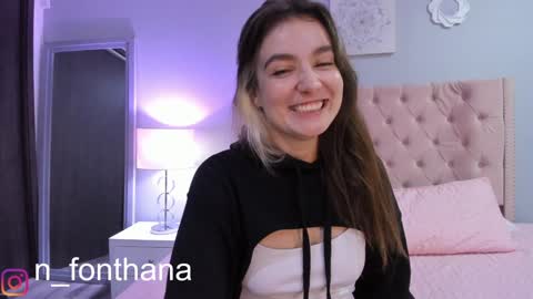 Snapshot of nashlyfontanna chatting on December 27, 2024, 2:12 pm Nashly Fontana online show from December 27, 2024, 2:12 pm