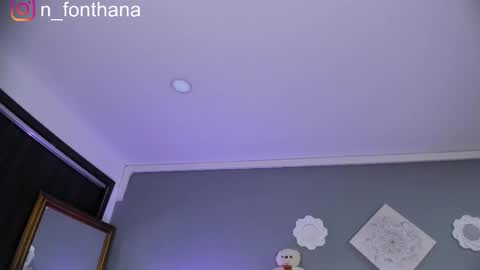 Nashly Fontana online show from December 5, 2025, 2:25 pm