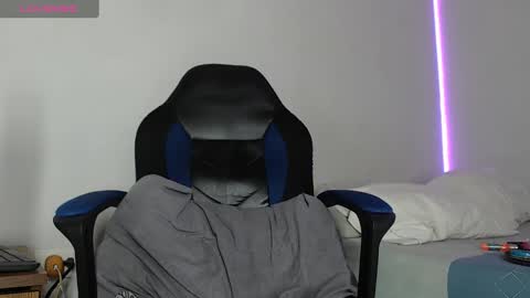 nassh_18 online show from February 20, 2025, 11:54 pm