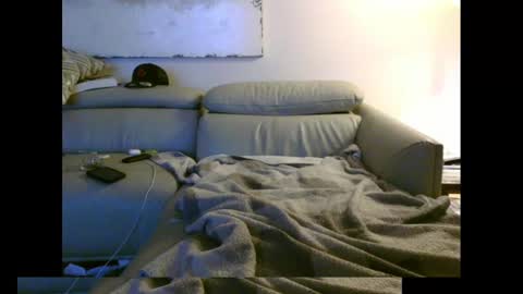 nassobout online show from September 25, 2025, 10:46 pm