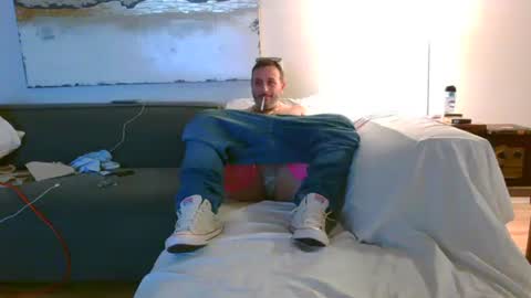 nassobout online show from February 25, 2026, 4:00 am