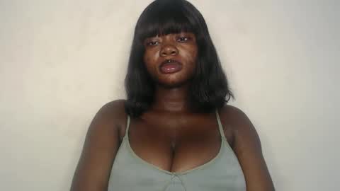 Amanda online show from October 5, 2025, 3:43 pm