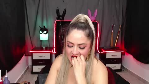 nasty latyna online show from February 8, 2025, 11:45 pm