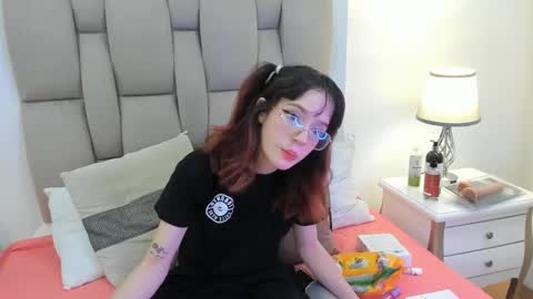 Snapshot of nastya_fantasy chatting on December 3, 2024, 7:33 pm Nastya online show from December 3, 2024, 7:33 pm