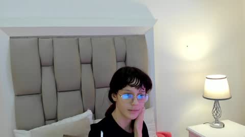 Snapshot of nastya_fantasy chatting on December 28, 2024, 7:43 pm Nastya online show from December 28, 2024, 7:43 pm
