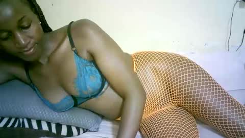 Marie online show from October 24, 2025, 8:27 pm