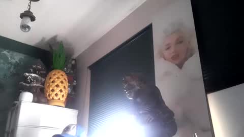 Snapshot of nastysubs69 chatting on October 8, 2025, 6:38 pm nastysubs69 online show from October 8, 2025, 6:38 pm