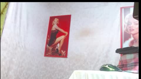 Nat ardent online show from September 24, 2025, 2:04 am