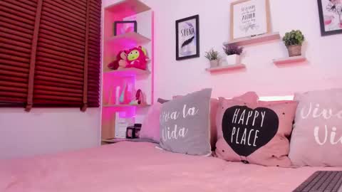 nata_villalobos online show from February 10, 2026, 1:53 am