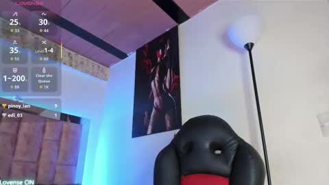 natababe_ online show from November 7, 2025, 12:32 am