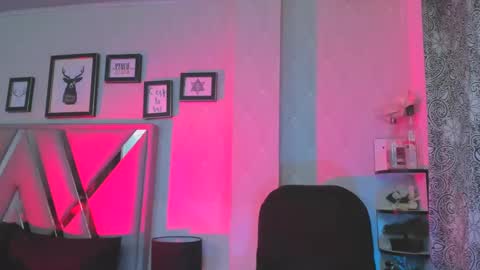 Natacha black online show from February 19, 2025, 12:57 am