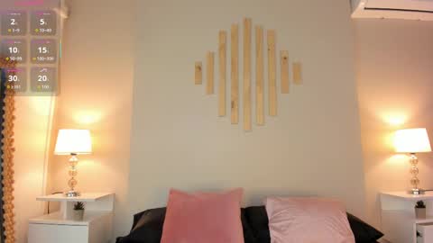 Natacha Diaz online show from September 9, 2025, 11:10 am