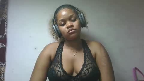 natachazz online show from May 5, 2026, 10:51 pm