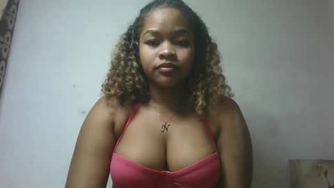 natachazz online show from May 8, 2026, 9:03 am