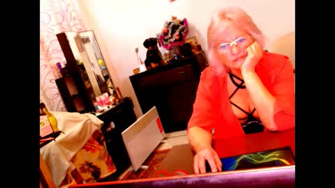 natali online show from January 4, 2025, 1:42 pm