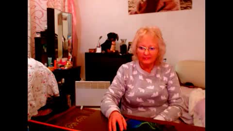 natali online show from February 8, 2025, 6:01 am
