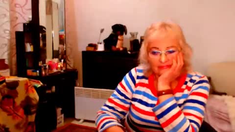 natali online show from February 12, 2025, 7:45 pm