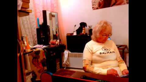 natali online show from February 19, 2025, 8:55 am