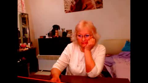 natali online show from March 5, 2025, 5:29 pm