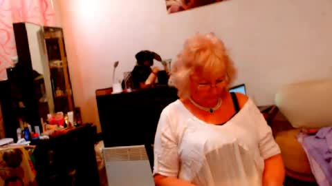 natali online show from March 12, 2025, 2:12 pm