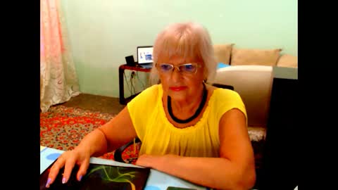 natali online show from September 9, 2025, 5:07 am