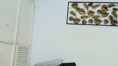 Naty  online show from September 14, 2025, 12:15 pm