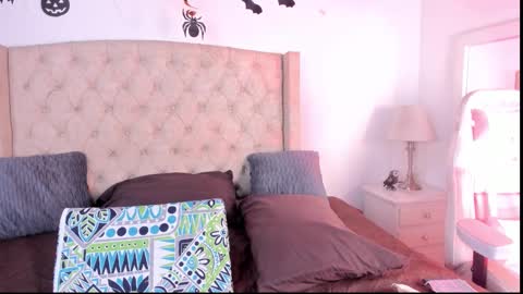 Natalia online show from October 31, 2025, 3:29 am