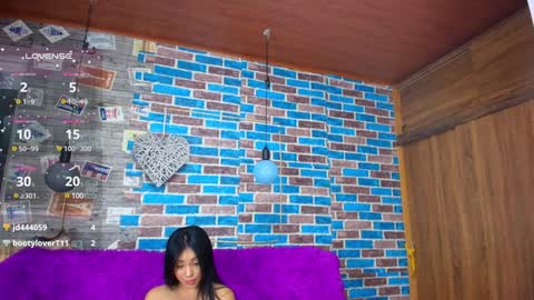 Snapshot of natalia_kiss01 chatting on December 2, 2024, 11:51 pm Natalia Kiss online show from December 2, 2024, 11:51 pm