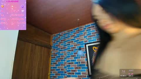 Snapshot of natalia_kiss01 chatting on March 12, 2025, 11:12 pm Natalia Kiss online show from March 12, 2025, 11:12 pm