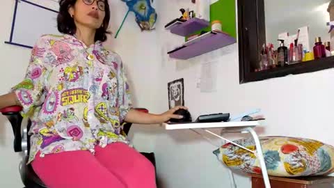 CATHALINA NATA online show from November 17, 2025, 4:57 pm