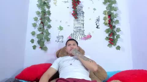 nataliaandjulliam online show from January 10, 2026, 3:08 am