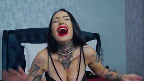 Natalia Cristal online show from December 2, 2025, 6:41 am
