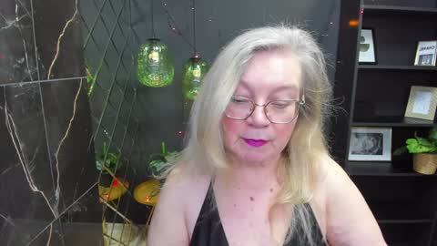 NataliCloud online show from January 4, 2025, 1:21 pm