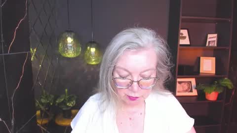 NataliCloud online show from May 26, 2026, 1:18 pm