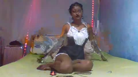 natalie19240216 online show from March 5, 2025, 7:38 am