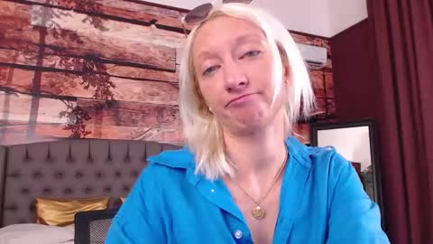 Natalie online show from September 24, 2025, 9:23 am