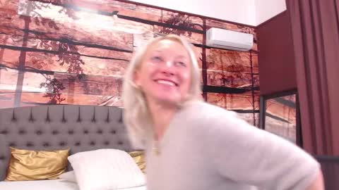 Natalie online show from October 13, 2025, 11:32 am