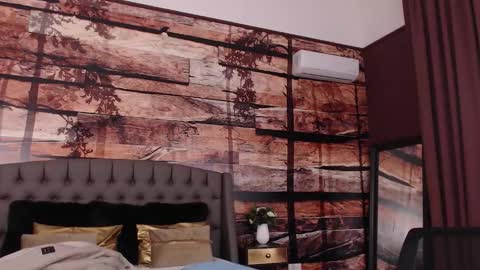 Natalie online show from November 28, 2025, 11:57 am