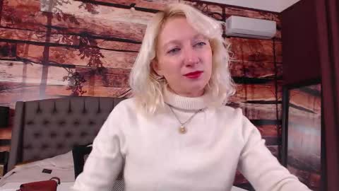 Natalie online show from December 14, 2025, 11:59 am