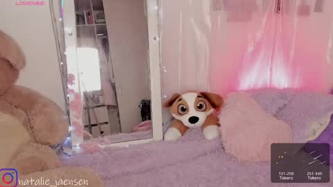       online show from November 29, 2025, 9:40 pm