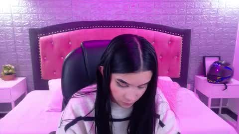 Snapshot of natalie_loffreda chatting on January 19, 2026, 2:48 am natalie online show from January 19, 2026, 2:48 am