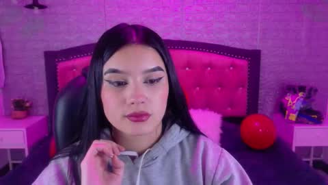 Snapshot of natalie_loffreda chatting on February 27, 2026, 3:17 am natalie online show from February 27, 2026, 3:17 am